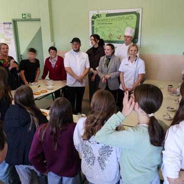 Semaine du Go&ucirc;t &agrave; la cantine de Merlines 