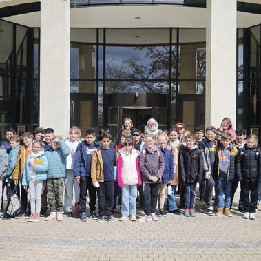 Participation citoyenne : des &eacute;l&egrave;ves de l'&eacute;cole Sainte Marie re&ccedil;us &agrave; l'H&ocirc;tel du D&eacute;partement Marbot 