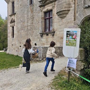 La grande chasse aux oeufs au ch&acirc;teau de S&eacute;di&egrave;res