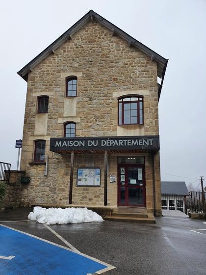 Maison du département Egletons-CD19